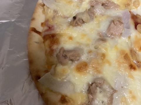 レンコンとツナのピザ